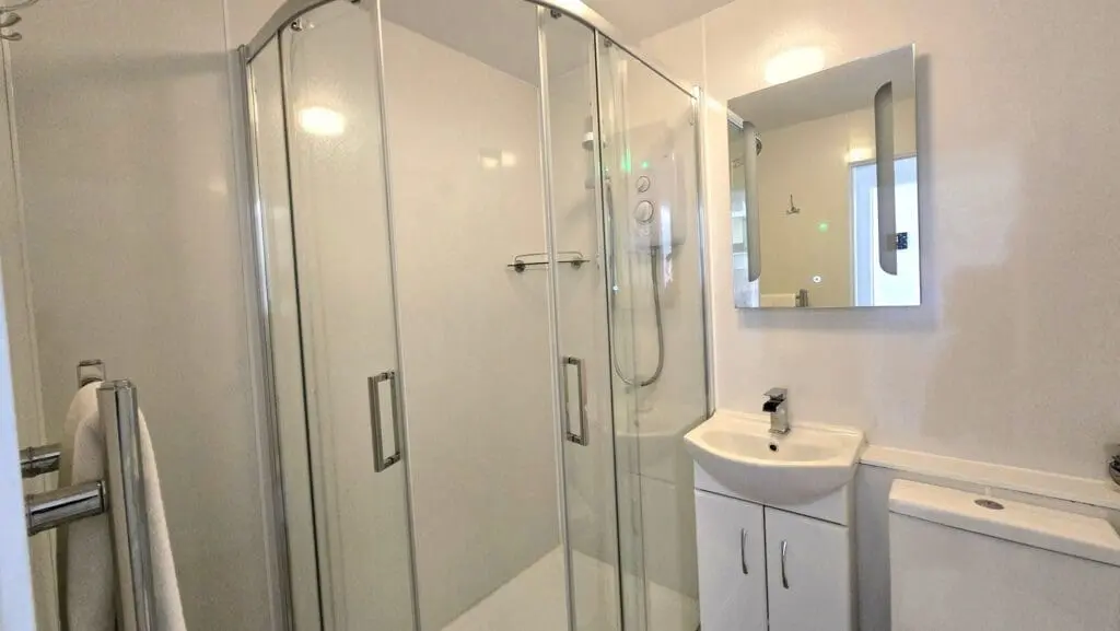 Perranporth beachside holiday apartment