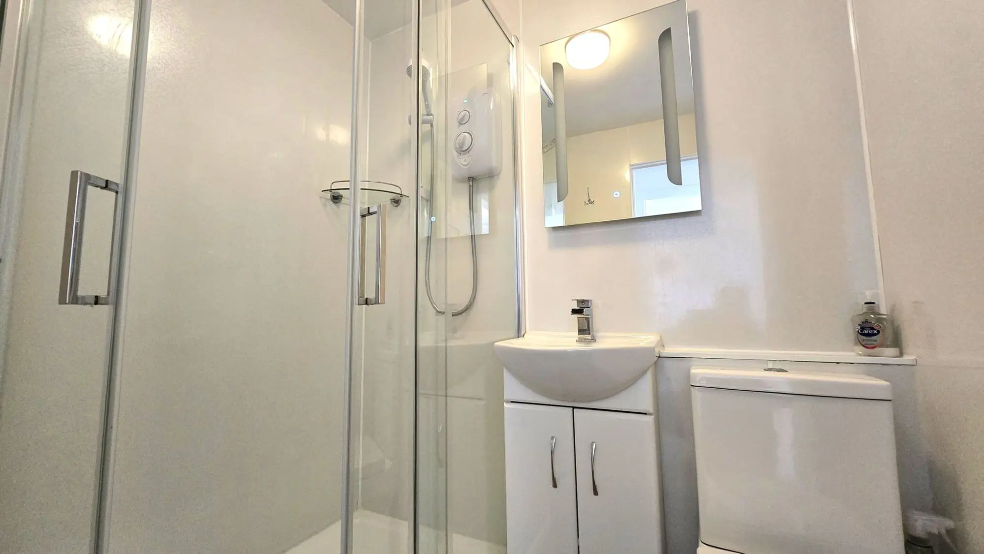 Perranporth beachside holiday apartment