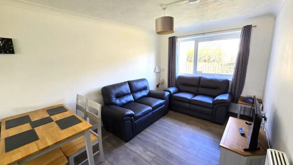 Perranporth beachside holiday apartment