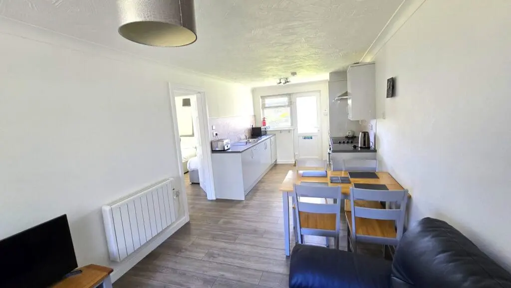 Perranporth beachside holiday apartment
