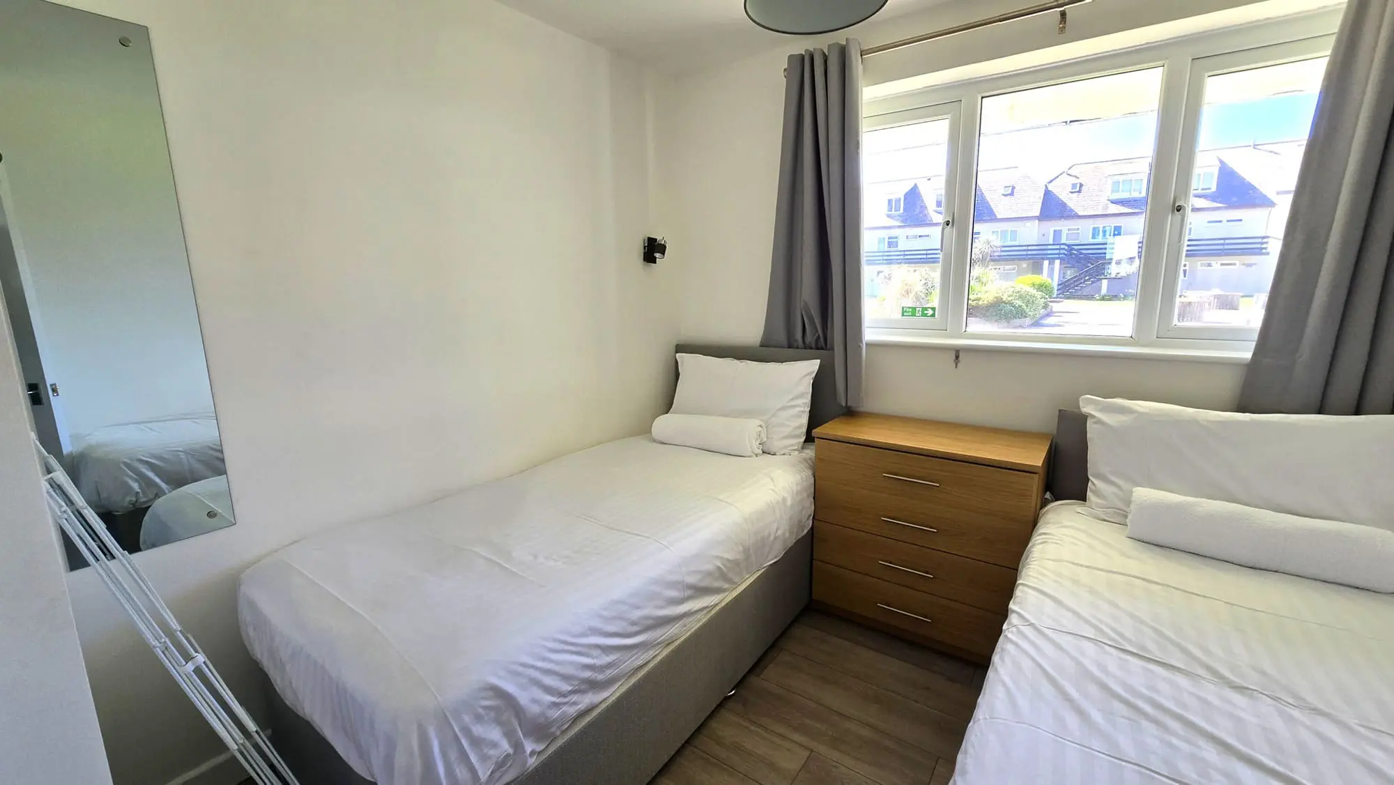 Perranporth beachside holiday apartment